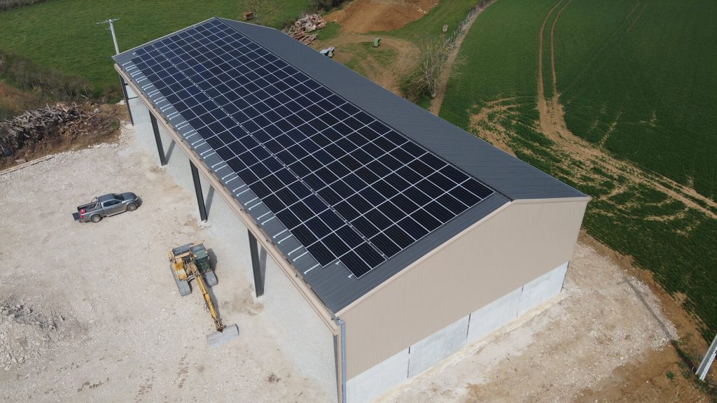 batiment photovoltaiques hall dissymetrique hanger de stockage earl liebault